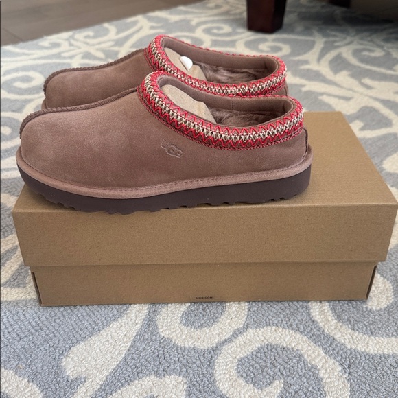 UGG® Tasman II Slippers SZ 6 - Picture 5 of 8